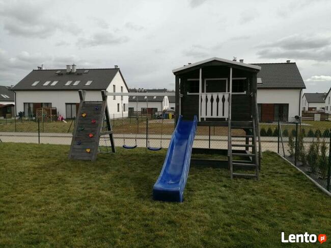 PLACE ZABAW Z AKCESORIAMI DO ZABAWY , SEZON 2025 WIOSNA