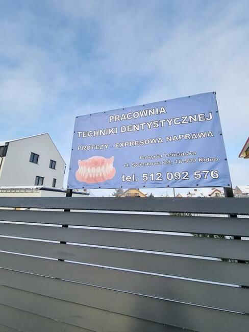 Protezy zębowe, expresowa naprawa protez