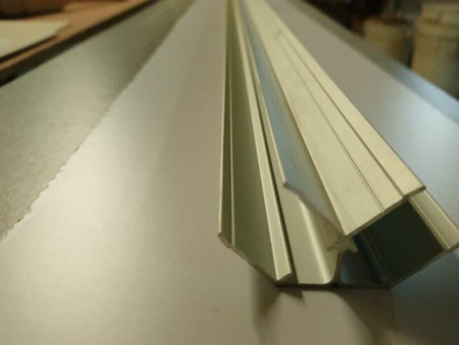 Profile krawędziowe do frontów szafek