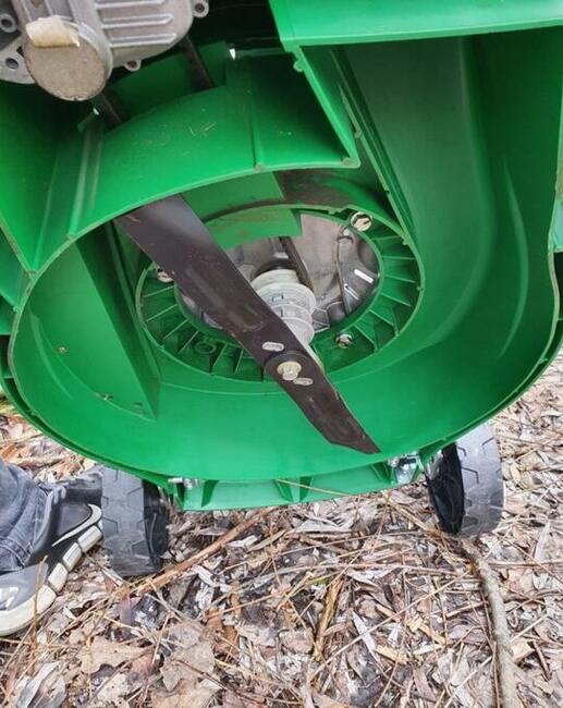 Nowa Kosiarka spalinowa z napędem lekka