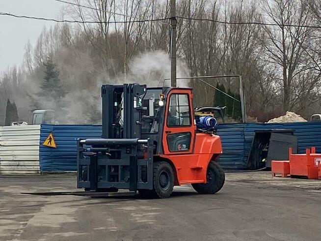 nowy wózek widłowy gazowy 7 ton LPG Triplex długie Widły