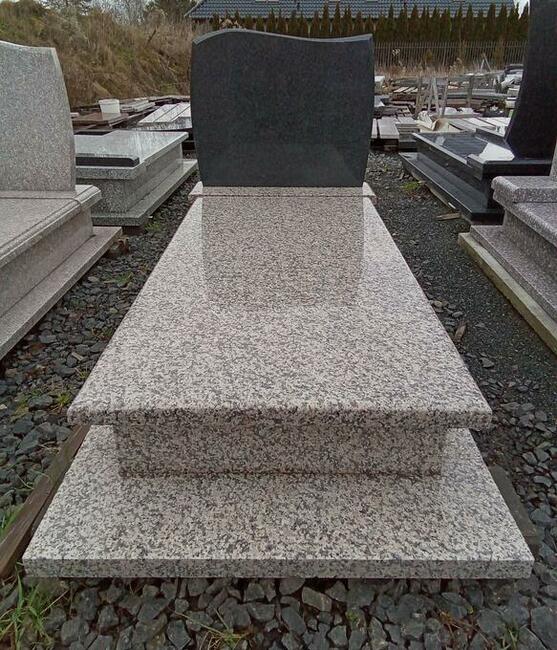 Sprzedaż nagrobków Jelenia Góra i okolice. Okazyjne ceny.