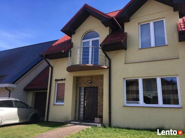 Eleganckie i trwałe balustrady ze stali nierdzewnej.