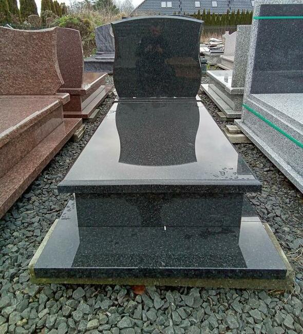 Sprzedaż nagrobków Jelenia Góra i okolice. Okazyjne ceny.