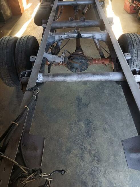 Usługi koparką , roboty ziemne , wycinka drzew, piaskowanie