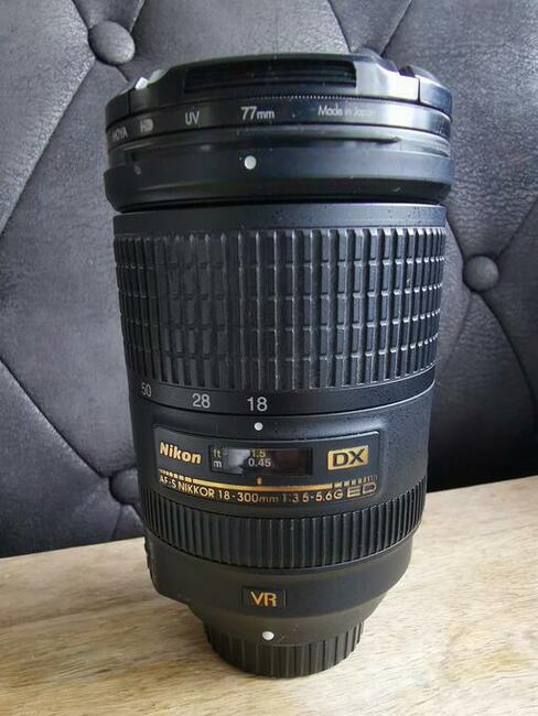Obiektyw Nikon Nikkor 18-300 f/3.5-5.6G ED