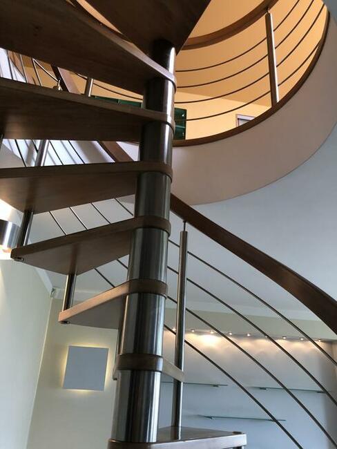 Umeblowane 3 pokoje, 2 łazienki, 126 qm, balkon