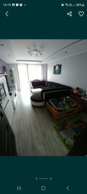 Zamienię mieszkanie w Bytomiu Miechowice 2 pokoje Na 4 pokoj