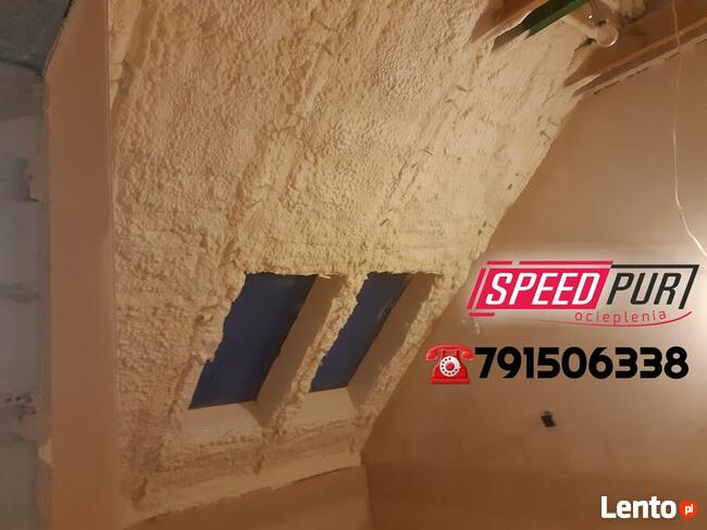 Piana PUR Ocieplanie Poddasze Wiązary Dach Strop Strych