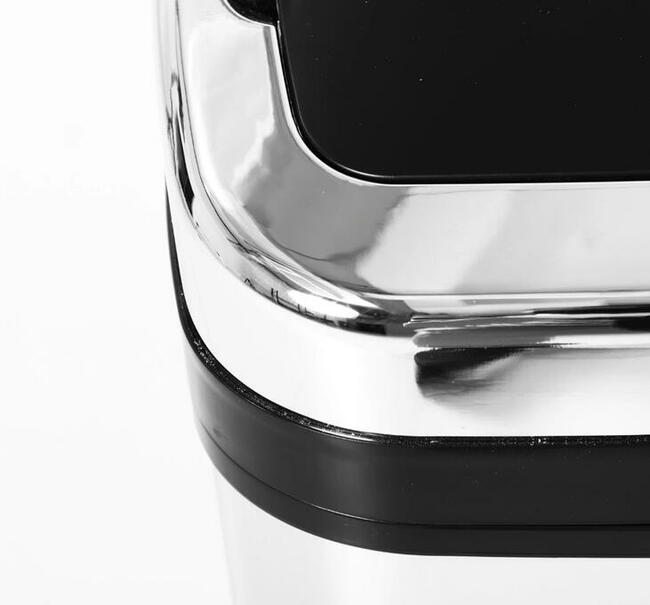 Kosz na śmieci z czujnikiem ruchu