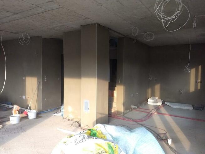 Tynki maszynowe gipsowe i cementowo wapienne