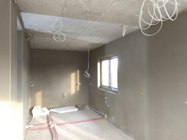 Tynki maszynowe gipsowe i cementowo wapienne