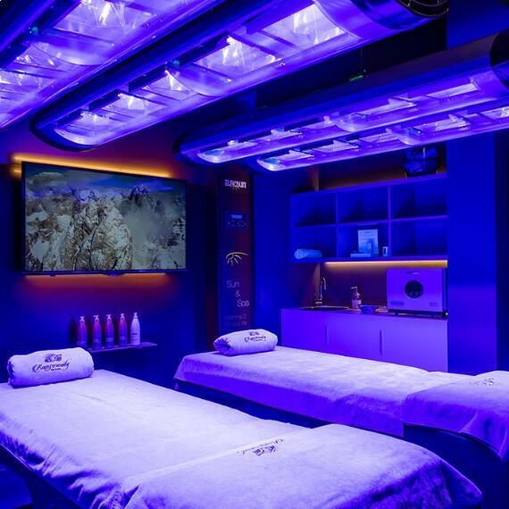 Solarium Słoneczna łączka, Łóżko masujące SPA