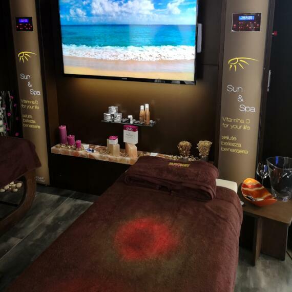 Solarium Słoneczna łączka, Łóżko masujące SPA