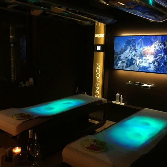 Solarium Słoneczna łączka, Łóżko masujące SPA