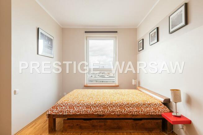 Wynajmę 2 pokojowy apartament ul. Woronicza