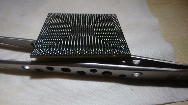 Lutowanie procesorów--Elektronika mikroskopowa-Reballing BGA