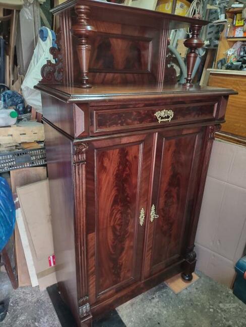 Profesjonalna renowacja mebli