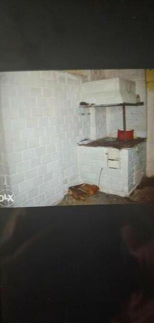 Dom drewniany na wsi