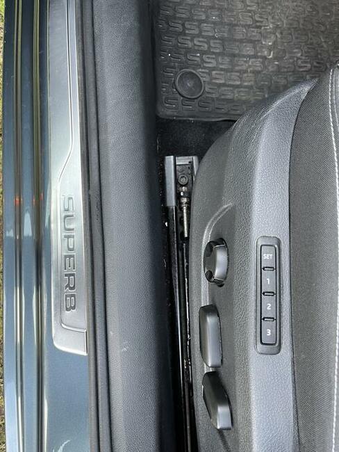 Skoda Superb Hybryda 218KM faktura VAT