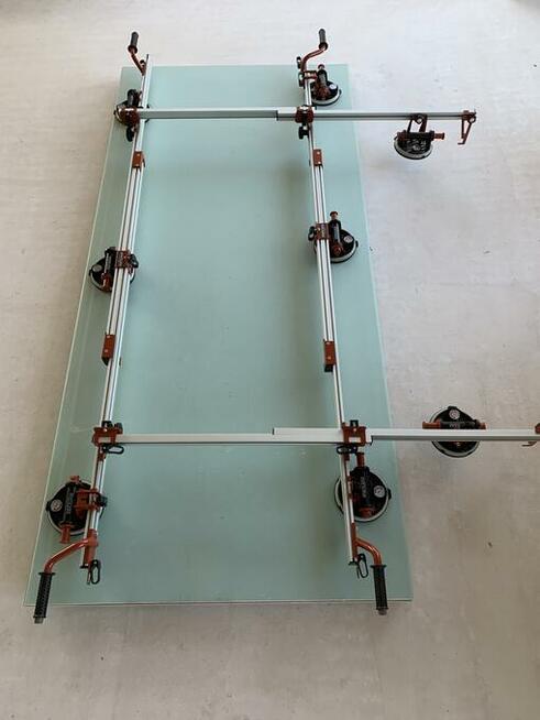 Rama do przenoszenia płyt wielkoformatowych, spieków