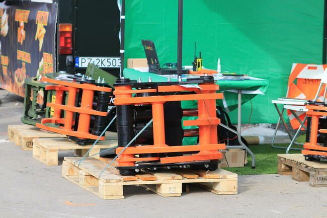 Ciężka GŁOWICA ŚCINKOWA do KOPARKI 14t ścina drzewa do 350mm