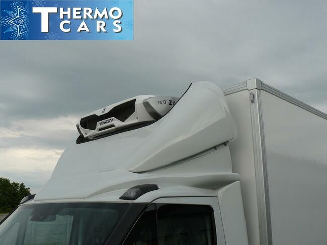 Wypożyczalnia lodówek/Lodówka na kółkach/Mobilna lodówka