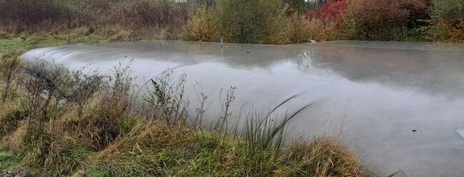 Aktywator gnojowicy AMU G2013.Doskonale rozkłada gnojowicę.