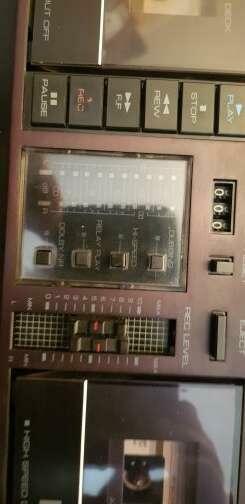 Magnetofon kasetowy + kasety