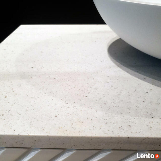 Szafka łazienkowa z motywem jodełki, z blatem i umywalką