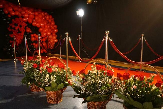 Fotobudka foto budka ciężki dym love Wynajem czerwony dywan