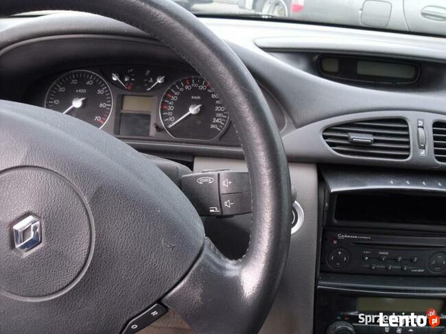 Renault Laguna II 1.8 benzyna 2002 r. na części