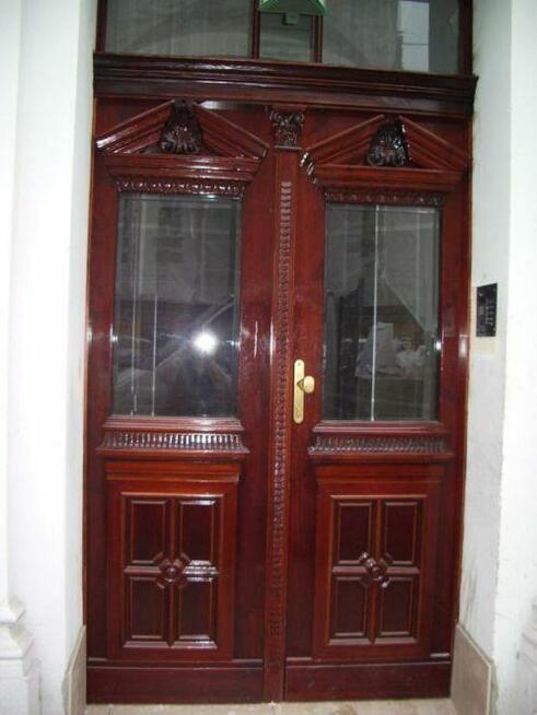 Renowacja drzwi . okien. mebli