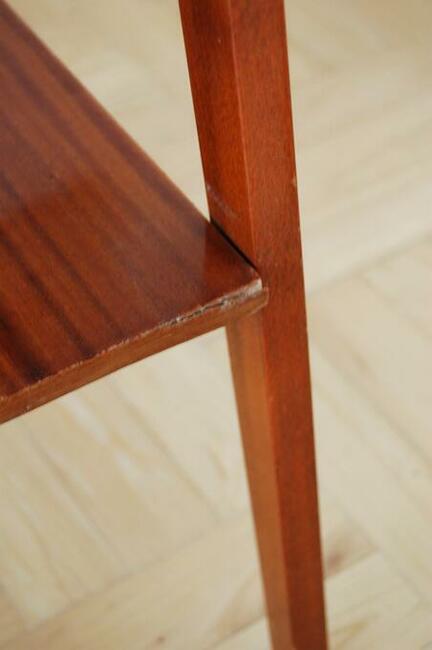 Stolik pod radio i TV, PRL, modernizm, mahoń