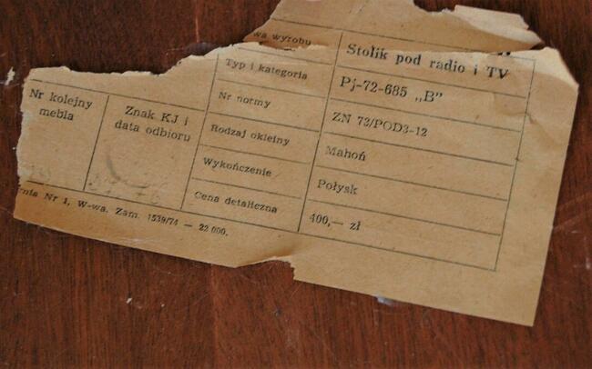 Stolik pod radio i TV, PRL, modernizm, mahoń