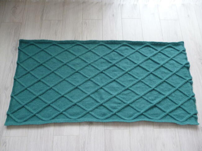 Narzuta na kanapę lub wersalkę.