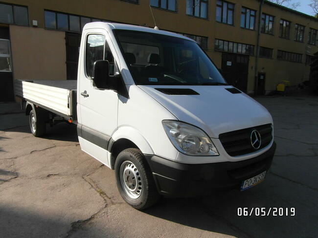 Wynajem busa wypożyczalnia Busów dostawcze osobowe