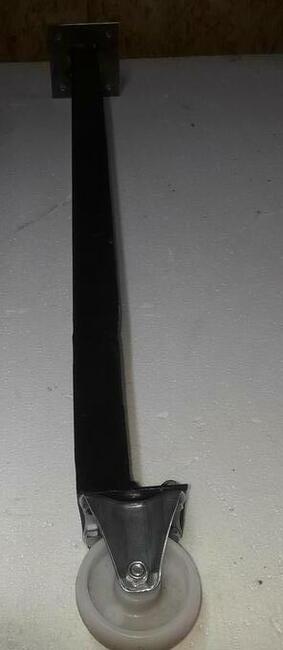 noga do stołu z kółkiem