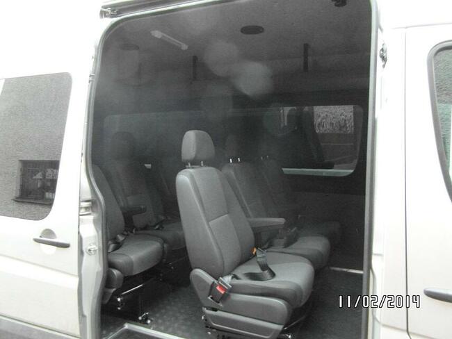 Wynajem busa wypożyczalnia Busów dostawcze osobowe