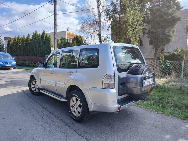 Mitsubishi Pajero IV