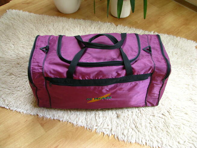 Duża, mocna torba turystyczno-sportowa 3-komorowa