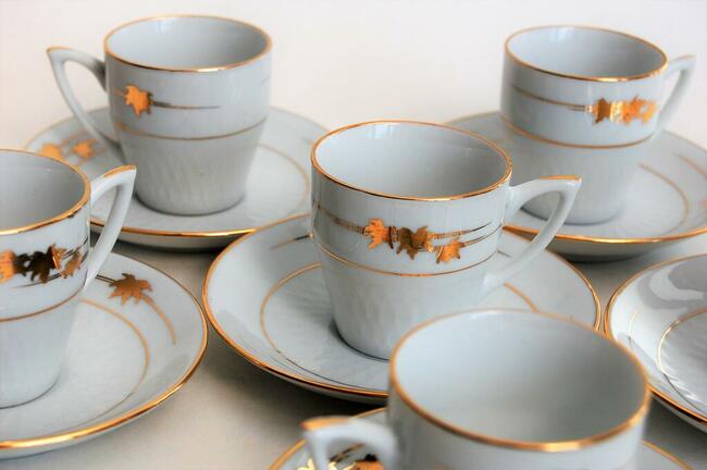 Filiżanki espresso biała porcelana chińska złocona vintage