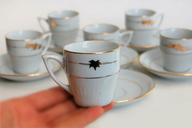 Filiżanki espresso biała porcelana chińska złocona vintage