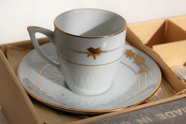Filiżanki espresso biała porcelana chińska złocona vintage