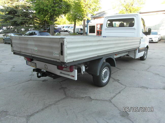 Wynajem busa wypożyczalnia Busów dostawcze osobowe