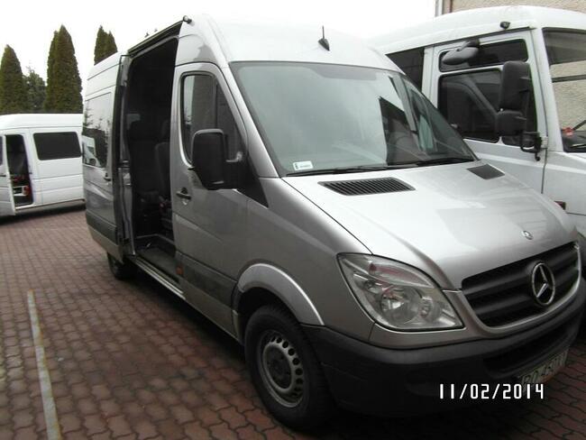 Wynajem busa wypożyczalnia Busów dostawcze osobowe