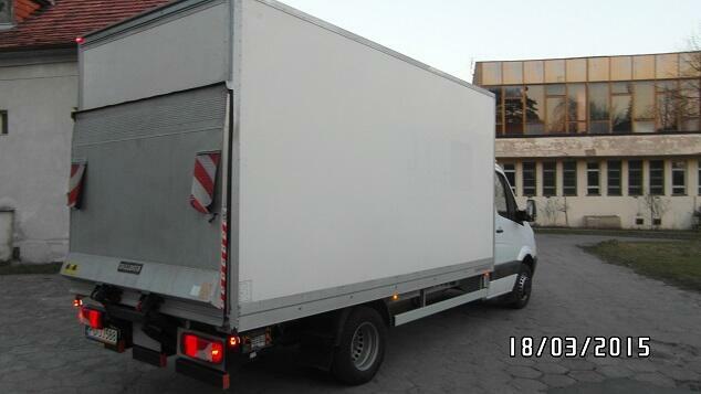 Wynajem busa wypożyczalnia Busów dostawcze osobowe