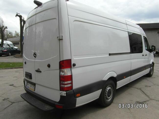 Wynajem busa wypożyczalnia Busów dostawcze osobowe