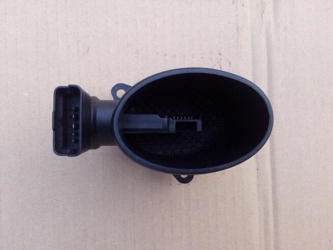 Przepływomierz 1.6HDI Peugeot 307 Citroen C3 C4 I Ford Volvo