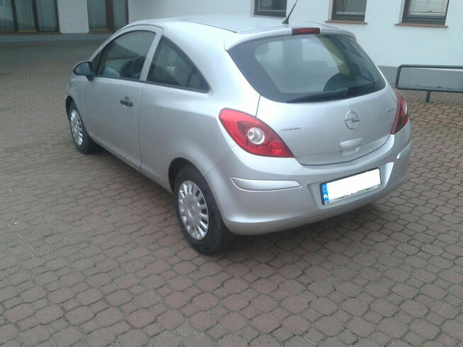 Opel Corsa 1.3 CDTI 2009r 144 tys. km diesel srebrny metalik